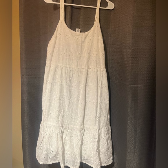 white flowy dress - Picture 2 of 3